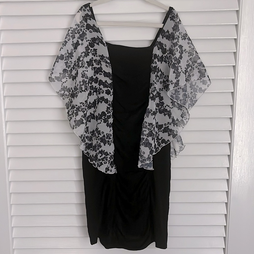 Flowers by Zoe Mini Dress Ruched w/ Sheer Butterfly Flowy Sleeves